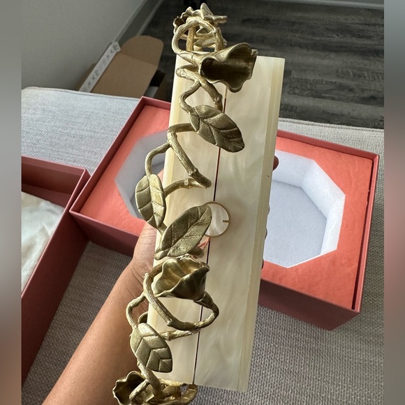 Cult Gaia Clutch BRAND NEW - Picture 6 of 10